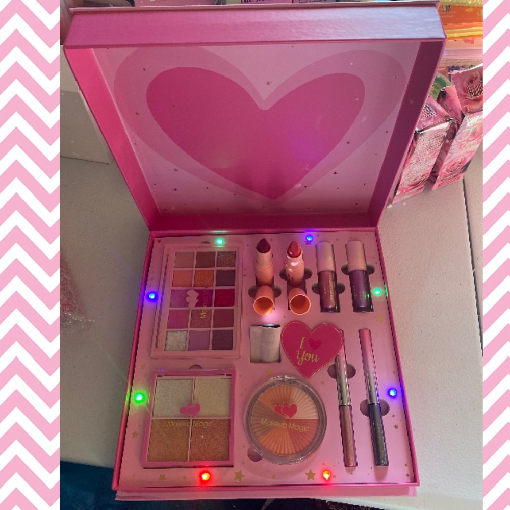 Make up box